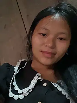 Snapshot of milo_bae chatting on April 11, 10:36 pm milo bae online show from April 11, 10:36 pm