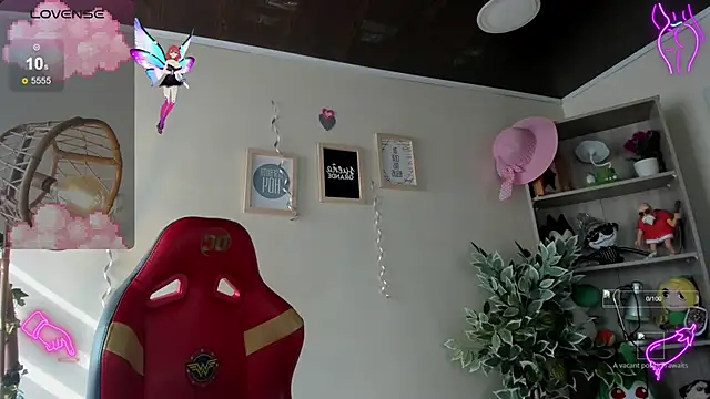 Snapshot of Lana_Dreams_ chatting on September 25, 1:04 pm Lana Dreams online show from September 25, 1:04 pm