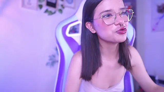 Lana Dreams  online show from March 14, 1:23 am