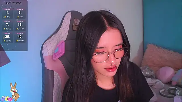 Snapshot of Lana_Dreams_ chatting on April 1, 12:11 am Lana Dreams online show from April 1, 12:11 am