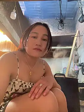 phungtiti online show from March 18, 2:26 am