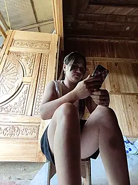 phungtiti online show from May 17, 2:31 am