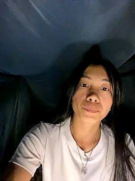 EmLy02 online show from October 19, 1:01 pm