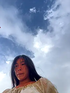 EmLy02 online show from December 22, 1:24 am