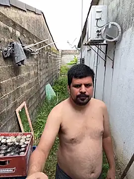 Snapshot of Diabloproducciones chatting on December 19, 2:02 pm Diabloproducciones online show from December 19, 2:02 pm