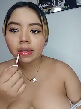 Snapshot of Emily__Hott chatting on May 15, 11:23 pm Emily Hott online show from May 15, 11:23 pm