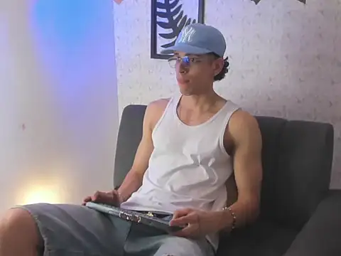 Snapshot of nicolai_drake chatting on October 26, 7:42 pm nicolai drake online show from October 26, 7:42 pm