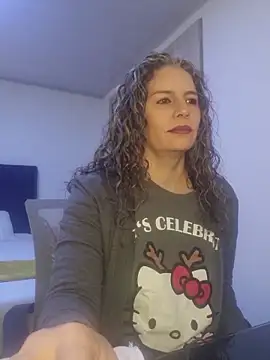 Nina vallon online show from November 21, 11:09 am