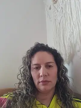 Nina vallon online show from July 3, 9:32 pm