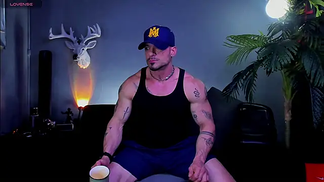 dennis cox1 online show from February 3, 7:46 am