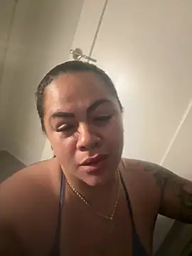 Snapshot of Tiana_toxic chatting on June 23, 3:59 am Tiana toxic online show from June 23, 3:59 am