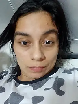 Snapshot of demonicangelic chatting on January 19, 12:58 am demonicangelic online show from January 19, 12:58 am