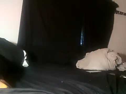 Snapshot of LusciousKandy chatting on June 18, 7:41 am LusciousKandy online show from June 18, 7:41 am
