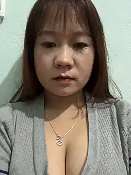 qinejr37 online show from November 15, 1:25 am