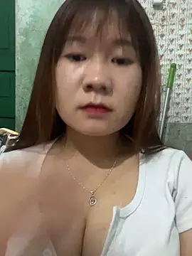 qinejr37 online show from December 16, 1:32 am