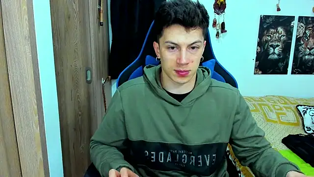 javiersexymann online show from January 5, 3:32 am