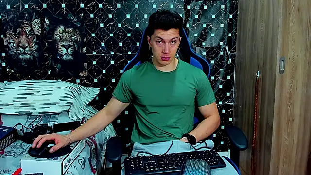 javiersexymann online show from February 28, 10:55 pm