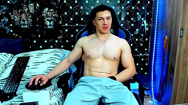 javiersexymann online show from July 21, 4:37 am