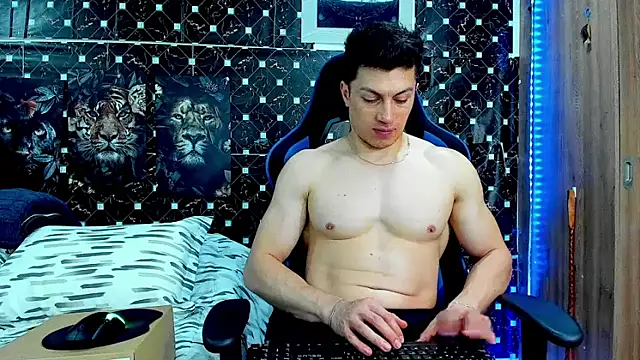 javiersexymann online show from August 7, 12:23 am