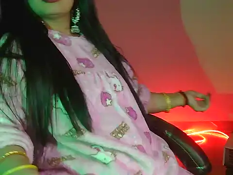 Snapshot of Hot_shaly chatting on November 10, 5:01 pm Hot shaly online show from November 10, 5:01 pm