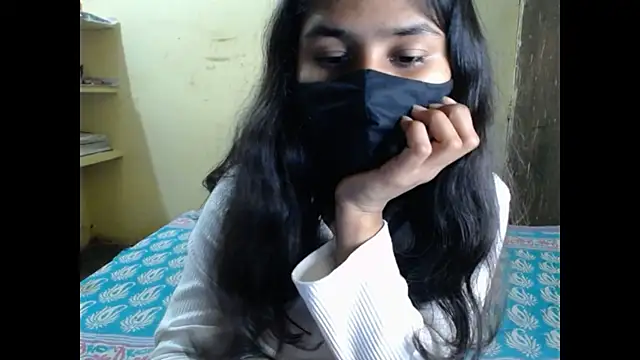 Snapshot of Vanya_7 chatting on November 1, 7:38 pm Vanya 7 online show from November 1, 7:38 pm