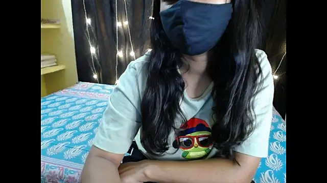 Snapshot of Vanya_7 chatting on November 8, 9:13 pm Vanya 7 online show from November 8, 9:13 pm