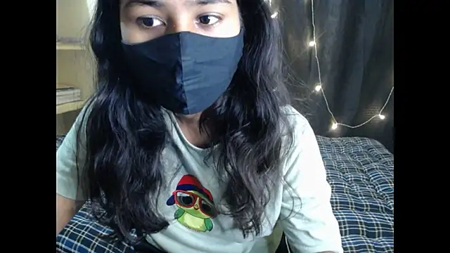 Snapshot of Vanya_7 chatting on November 14, 5:06 am Vanya 7 online show from November 14, 5:06 am