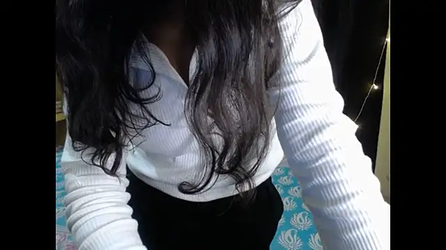 Snapshot of Vanya_7 chatting on November 18, 7:07 pm Vanya 7 online show from November 18, 7:07 pm