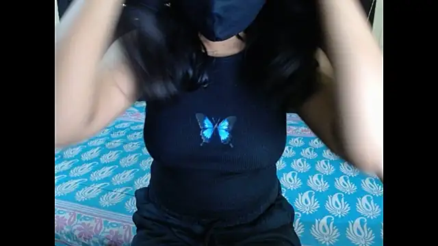 Snapshot of Vanya_7 chatting on December 13, 7:53 pm Vanya 7 online show from December 13, 7:53 pm