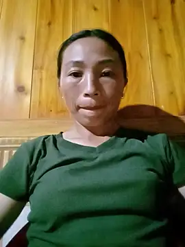 Snapshot of lucybaby00 chatting on July 10, 11:13 am lucybaby00 online show from July 10, 11:13 am