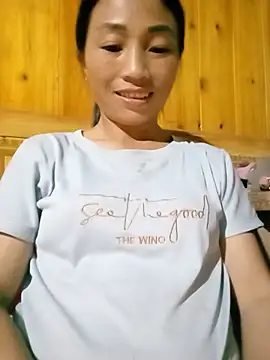 Snapshot of lucybaby00 chatting on July 16, 11:16 am lucybaby00 online show from July 16, 11:16 am