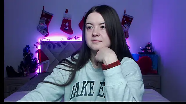 MavkaCute online show from January 8, 7:05 pm