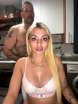 Snapshot of NoeliaGarcia17 chatting on September 17, 9:16 pm NoeliaGarcia17 online show from September 17, 9:16 pm