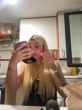 Snapshot of NoeliaGarcia17 chatting on October 4, 10:08 pm NoeliaGarcia17 online show from October 4, 10:08 pm