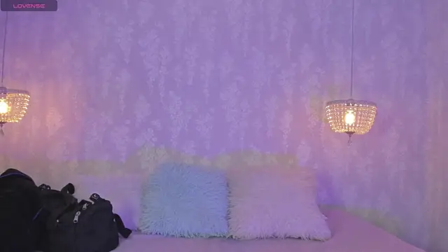 Snapshot of shumy_angels chatting on October 5, 6:12 am shumy angels online show from October 5, 6:12 am