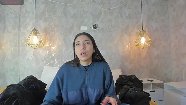 Snapshot of shumy_angels chatting on November 10, 4:44 am shumy angels online show from November 10, 4:44 am