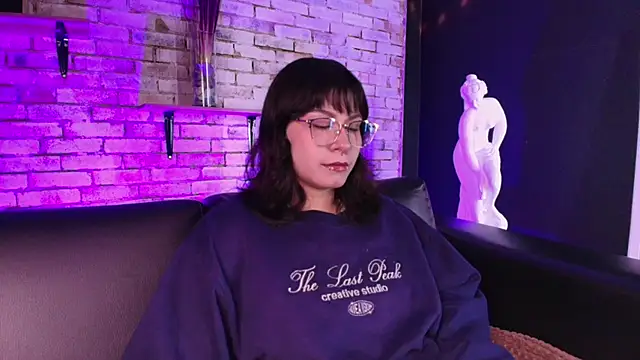 kitty malach online show from February 9, 2:04 am