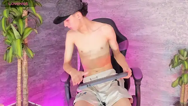 ArthurCox online show from September 16, 5:47 pm