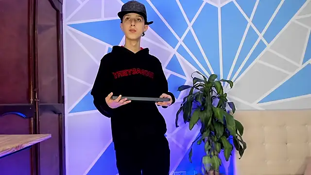 ArthurCox online show from September 29, 5:29 pm