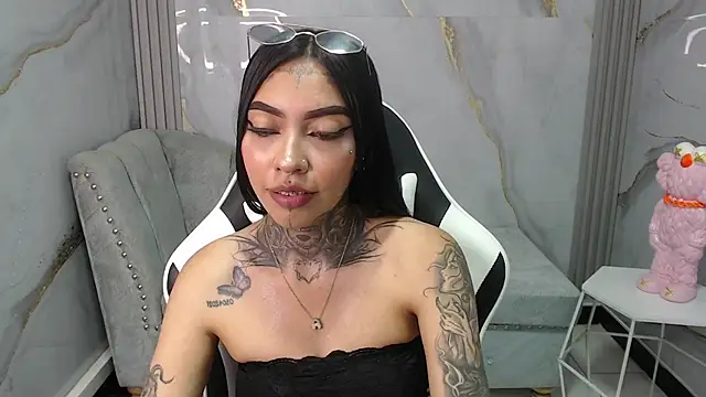 Ashley Blum v online show from October 2, 8:05 pm