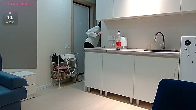 Snapshot of sakuras_pleasure chatting on December 15, 8:46 pm sakuras pleasure online show from December 15, 8:46 pm