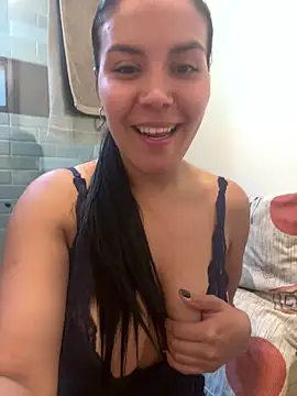 MacaW09 online show from February 27, 2:00 am