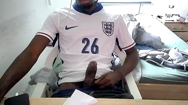 Snapshot of junior21m chatting on October 13, 2:17 pm junior21m online show from October 13, 2:17 pm