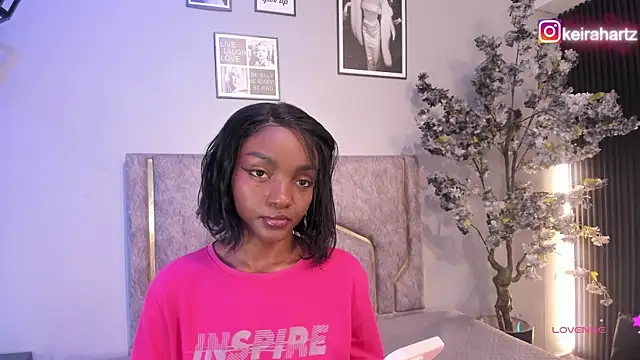 Snapshot of Keirahartz chatting on May 2, 1:27 pm Keirahartz online show from May 2, 1:27 pm