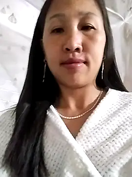 cute love00 online show from March 6, 12:07 am