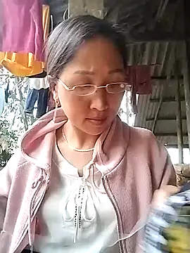 cute love00 online show from March 14, 7:58 am