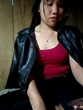 Snapshot of adbosa_00 chatting on May 9, 10:26 pm adbosa 00 online show from May 9, 10:26 pm