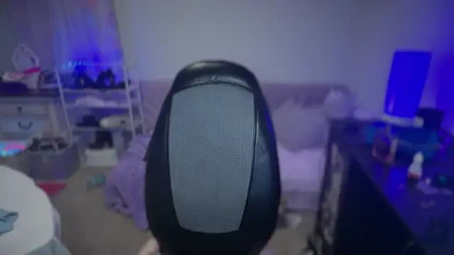 bbgurlnickii online show from November 16, 3:23 am