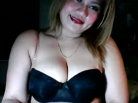 Snapshot of Miss_Heart chatting on October 11, 9:46 pm Miss Heart online show from October 11, 9:46 pm