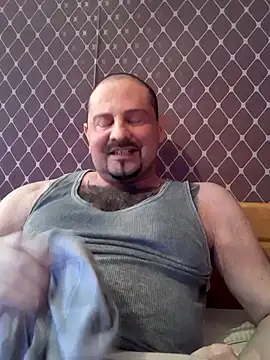 Snapshot of _NEREZA_ chatting on May 23, 2:32 pm NEREZA online show from May 23, 2:32 pm